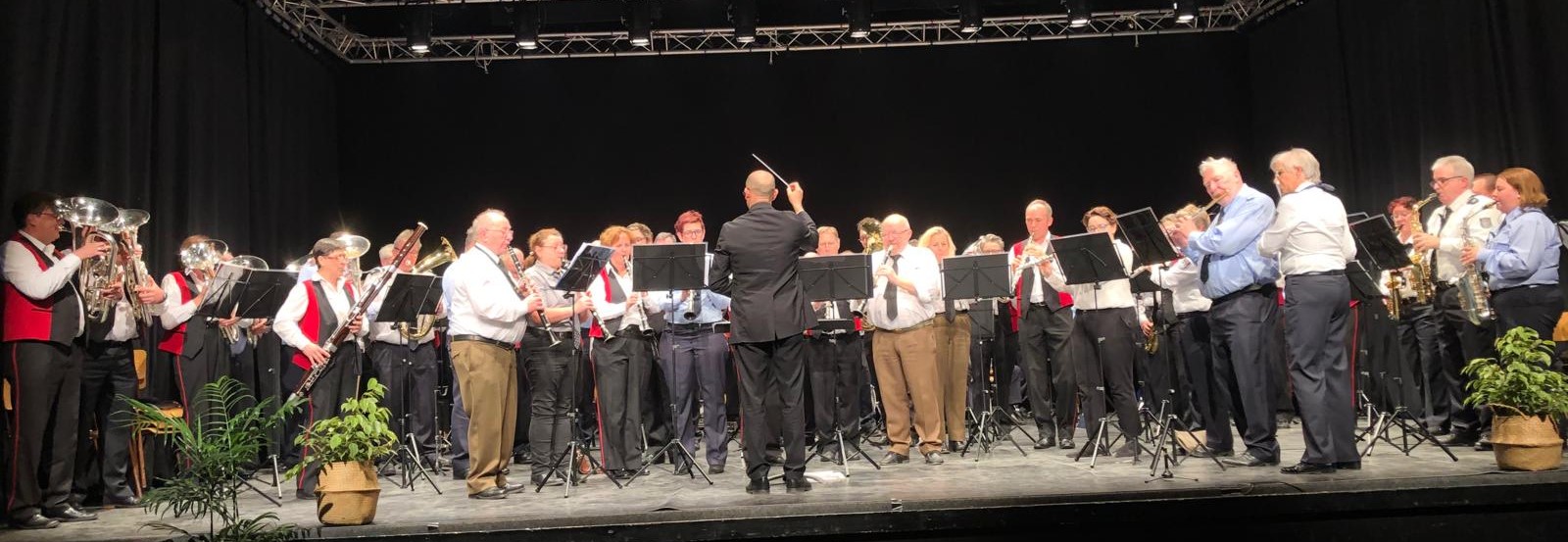 di dräi Orchestren spillen zesummen d´Final