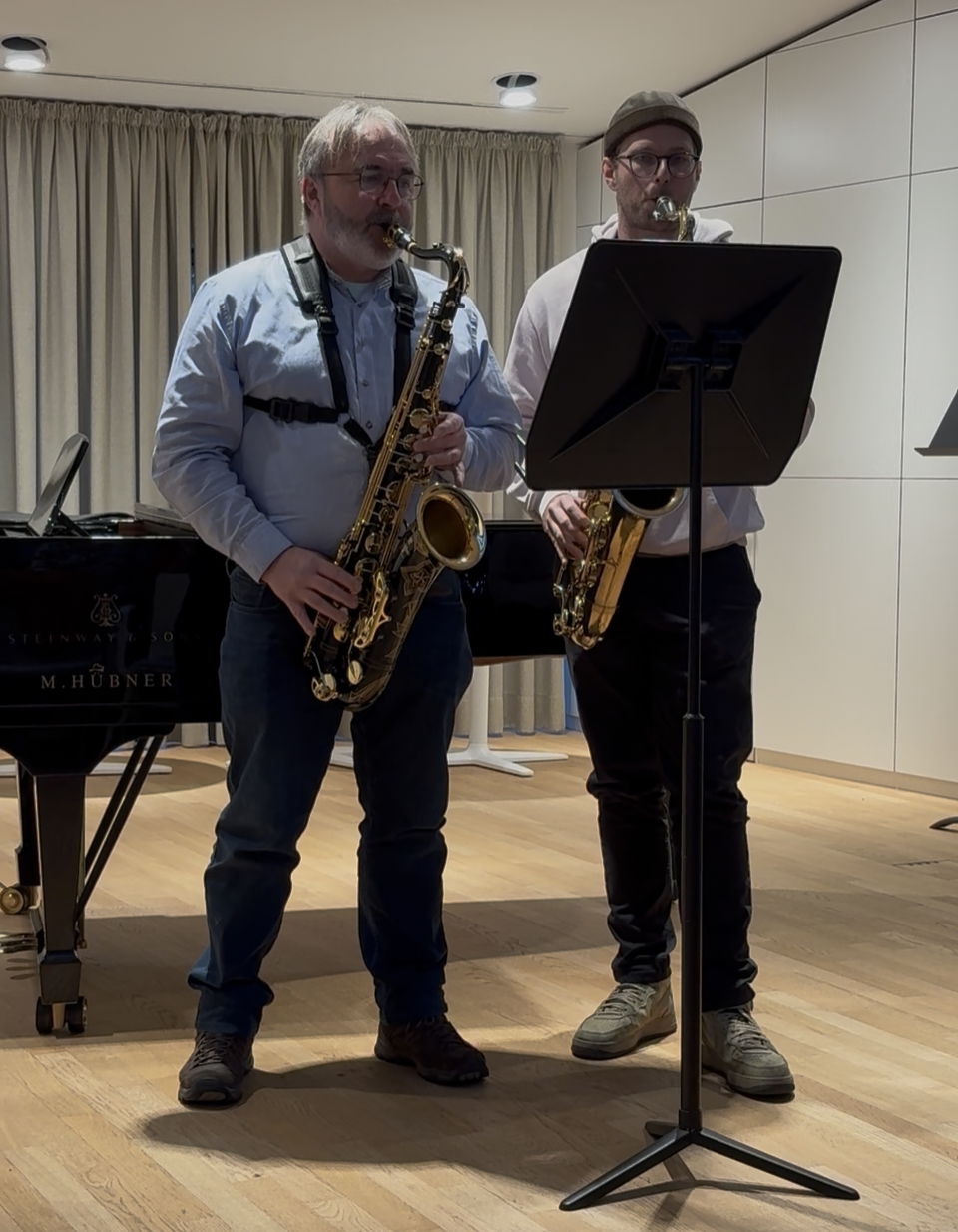 de Fons Goerend an de Ben Ferring hu "Süßer die Glocken nie klingen" an "Tochter Zion" gespillt