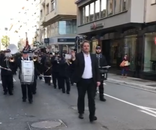 zesummen am Cortège vun der Gëlle Fra an d´Kathedral