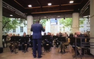 eise Chef, den Thomas Graf, huet de Concert dirigéiert