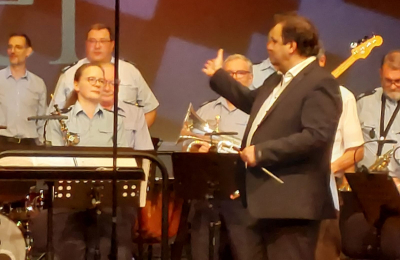 de Chef weess, datt ët ouni d´Musikanten net geet
