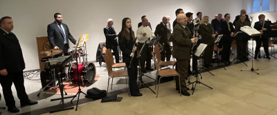 d´Musikanten hun deene Leit, déi do waren, awer merci gesoot