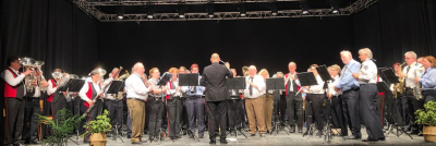 duerno hun di dräi Museken zesummen de Marsch vun der belscher Douane an de Cancan vum Offenbach ënert der Leedung vum Jean Vonck gespillt