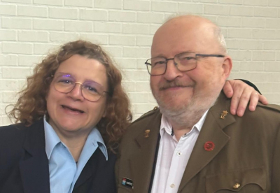 pardon, d´Viviane huet a Faibel fir Uniformen
