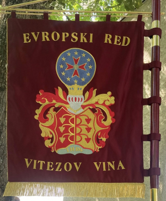 de Fändel vun "Evropski Red Vitezov Vina"