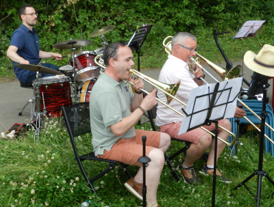 de José an de Klaus ware ganz zefridde mat eisem Batteur