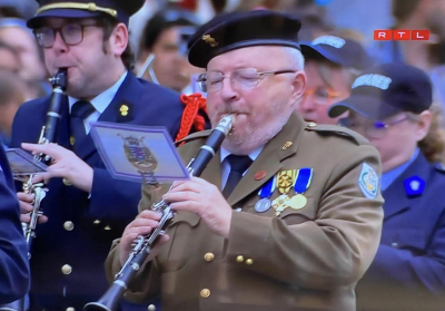 béis Zonge behaapten, ech hätt de Kameramann vun RTL bestach