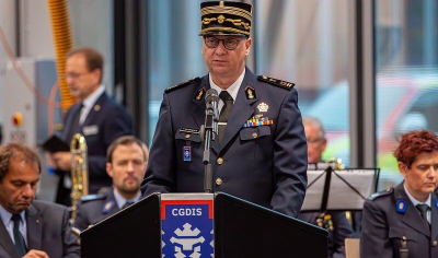 als nächste Riedner huet den Här Paul Schroeder, Chef de Corps, d´Wuet ergraff