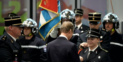 de Groussherzog huet un eng Sélectioun vu Leit d´Fourragère iwerrécht